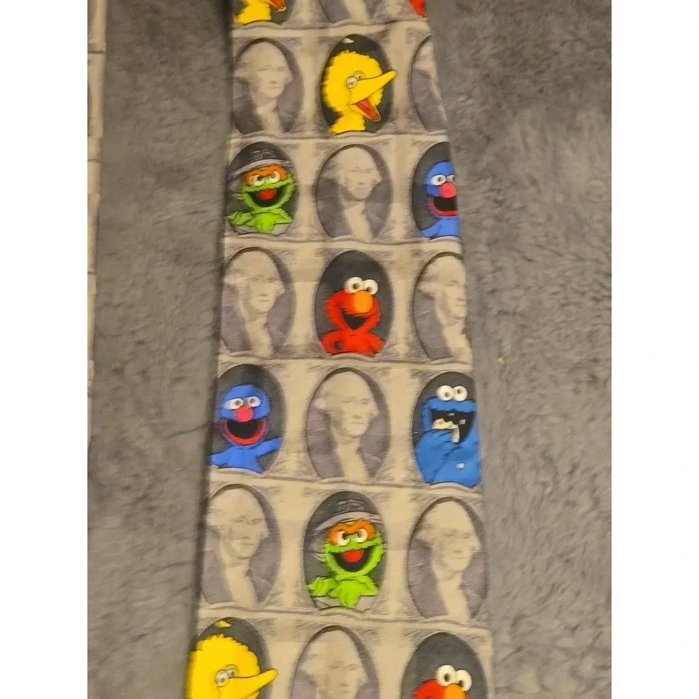 Vintage Sesame Street Dollar Bill Silk Tie Elmo Cookie Monster Novelty Money 90s